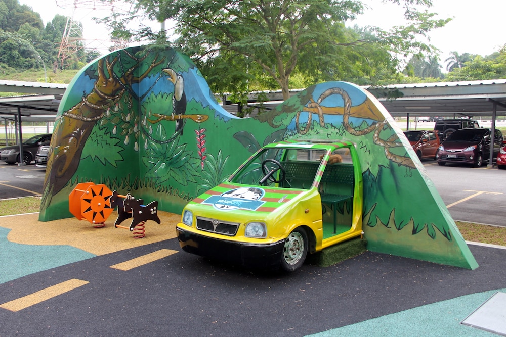 Children’s Play Area - Outdoor
