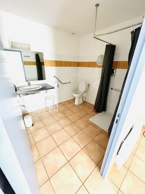thumbnail: Bathroom