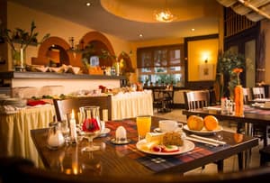 thumbnail: Restaurant