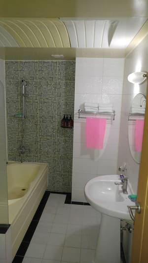 thumbnail: Bathroom