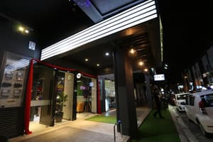 thumbnail: Exterior