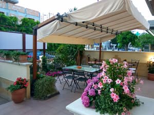 thumbnail: Terrace/patio