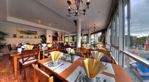 thumbnail: Restaurant