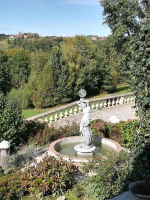 thumbnail: General view