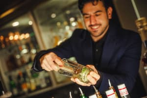 thumbnail: Bar (on property)
