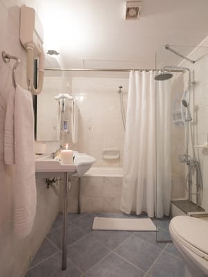 thumbnail: Bathroom