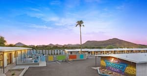thumbnail: Exterior