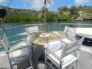 thumbnail: Outdoor dining