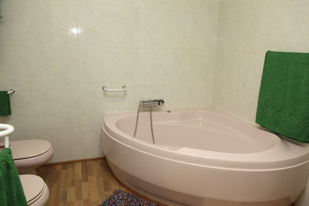 Jetted Tub