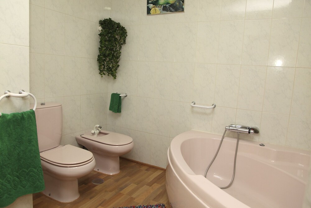 Jetted Tub