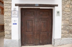 thumbnail: Property entrance