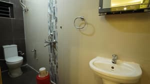 thumbnail: ee4220c4c161a3156e0e53a7a6a9c47c.jpg