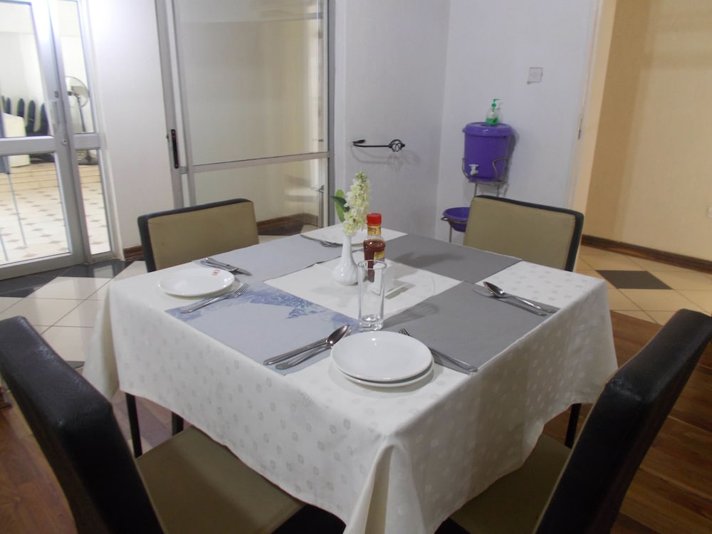 Restaurant-cafeteria