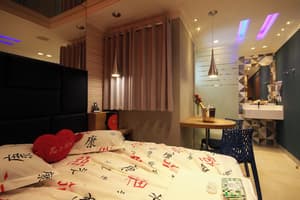 thumbnail: Room