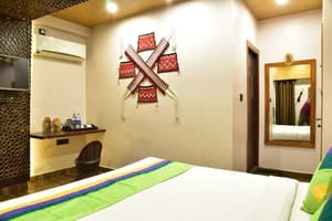 thumbnail: Room