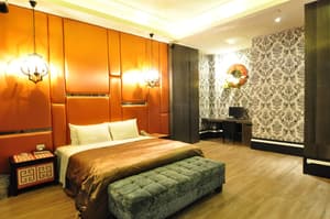 thumbnail: Room