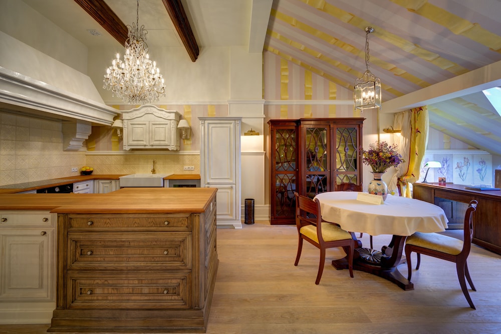 In-room dining