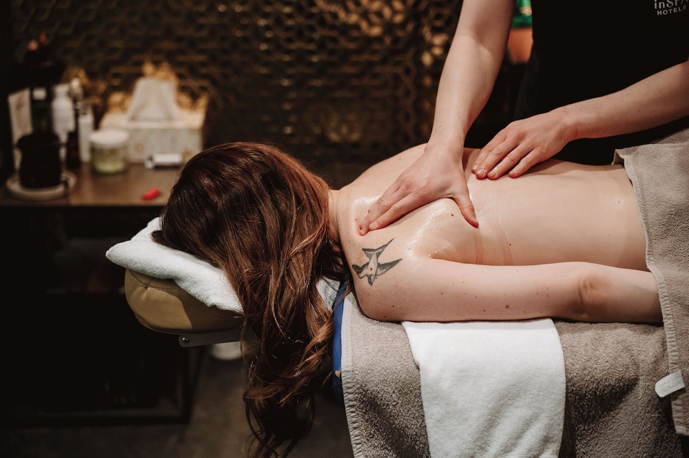 Massage in accommodation