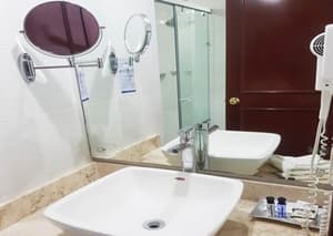 thumbnail: Bathroom