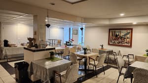 thumbnail: Breakfast area