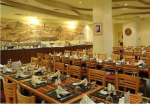 thumbnail: Restaurant