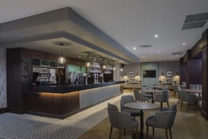 thumbnail: Bar (on property)