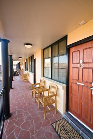 thumbnail: Front of property