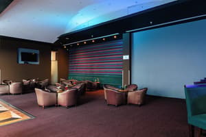 thumbnail: Bar (on property)