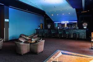 thumbnail: Bar (on property)