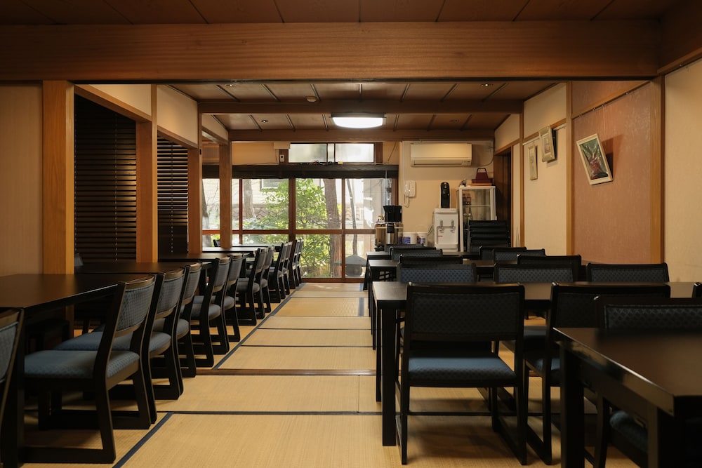 Restaurant-cafeteria