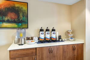 thumbnail: Breakfast area