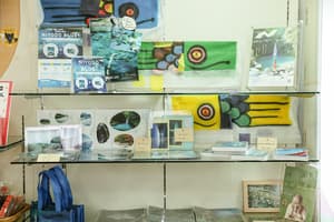 thumbnail: Gift shop
