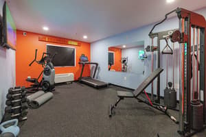 thumbnail: Gym