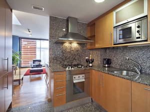 thumbnail: General view