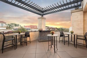 thumbnail: Terrace/patio