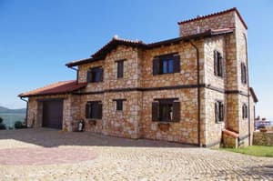 thumbnail: General view