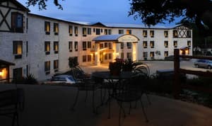 thumbnail: Front of property