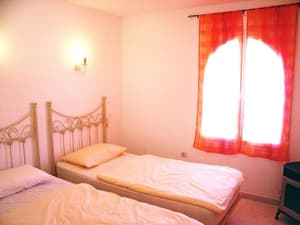 thumbnail: General view
