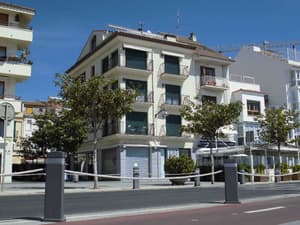 thumbnail: General view