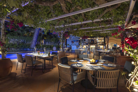 Tragara Club Pergolato area