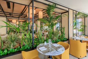 thumbnail: Restaurant