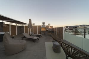 thumbnail: Front of property
