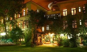 thumbnail: Exterior