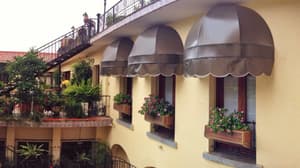 thumbnail: Front of property