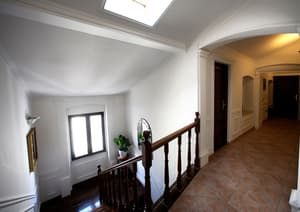 thumbnail: Interior detail
