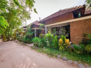 thumbnail: Exterior