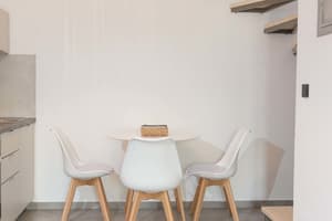 thumbnail: In-room dining