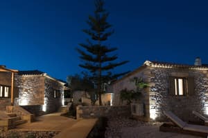 thumbnail: Property grounds