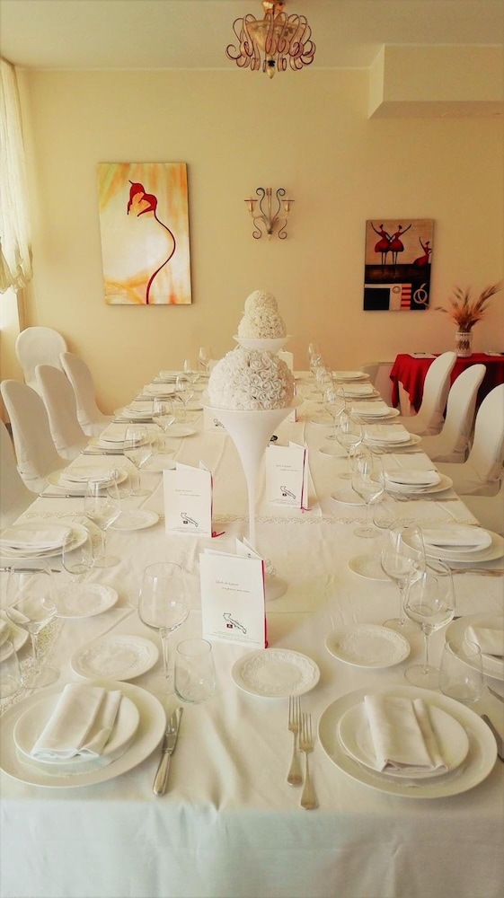 Restaurant-cafeteria