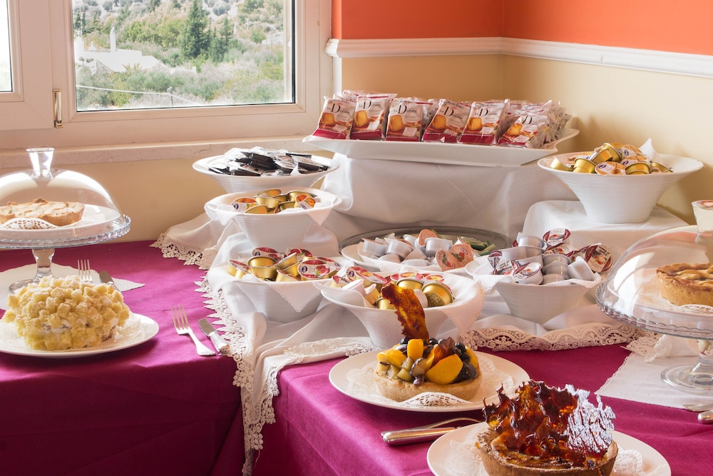 Restaurant-cafeteria